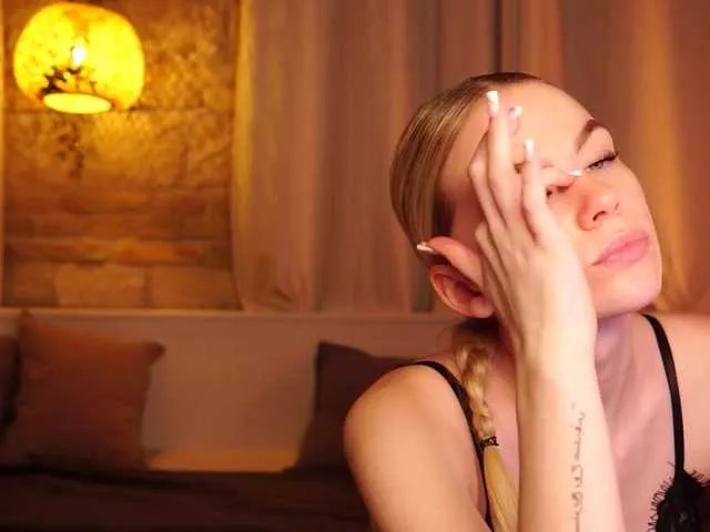 Freechat SnowwBarbie on BongaCams