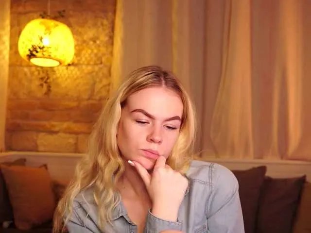 Freechat SnowwBarbie on BongaCams