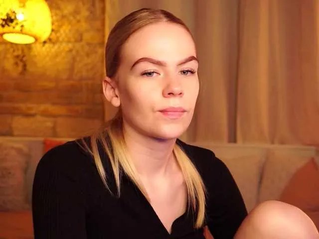 Freechat SnowwBarbie on BongaCams