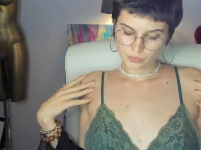 Offline soft-sarah on BongaCams