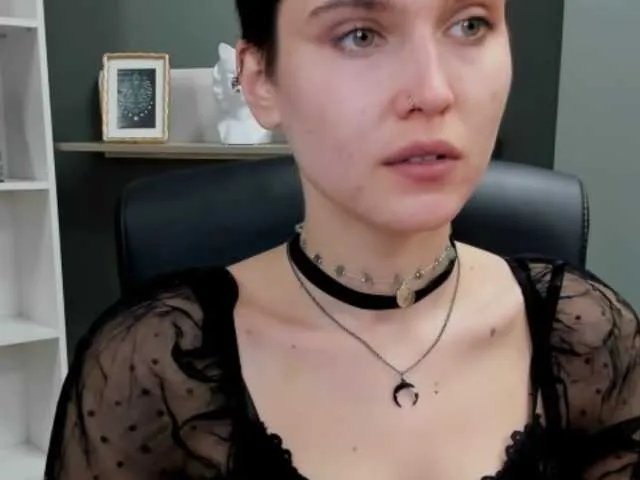 Offline soft-sarah on BongaCams