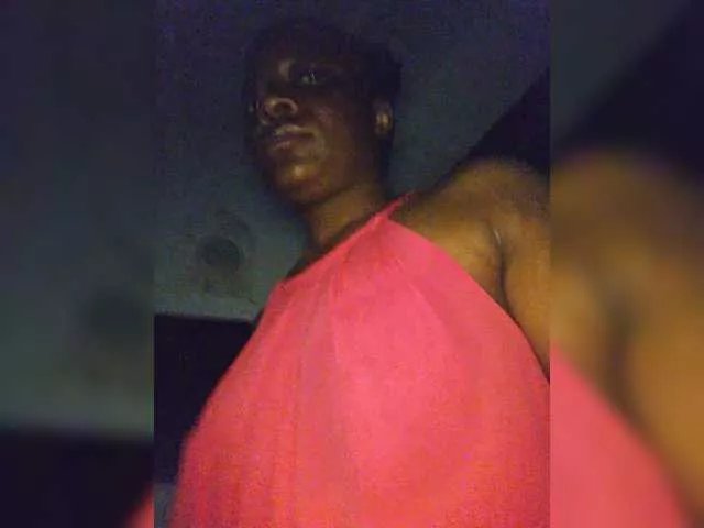 Offline Sweetbellea on BongaCams