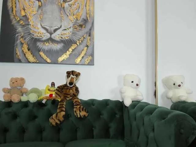 Freechat SweetPrya on BongaCams