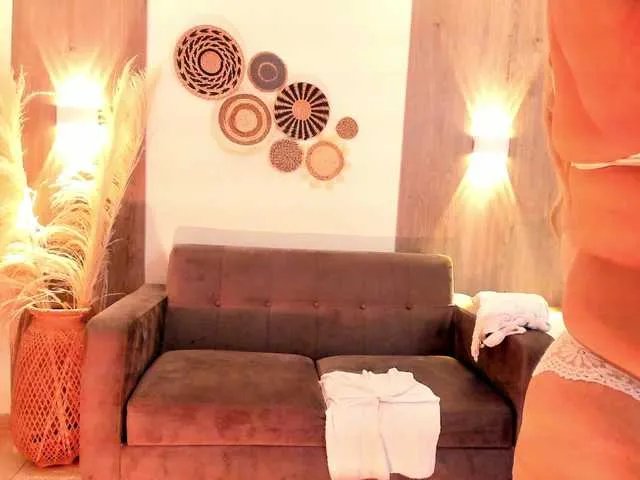 Freechat taylor-anastasia on BongaCams