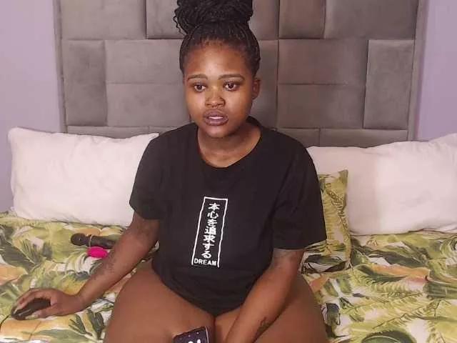 Freechat ThickPearlxx21 on BongaCams