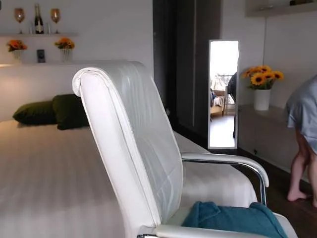 Offline Tilly-Eliot on BongaCams