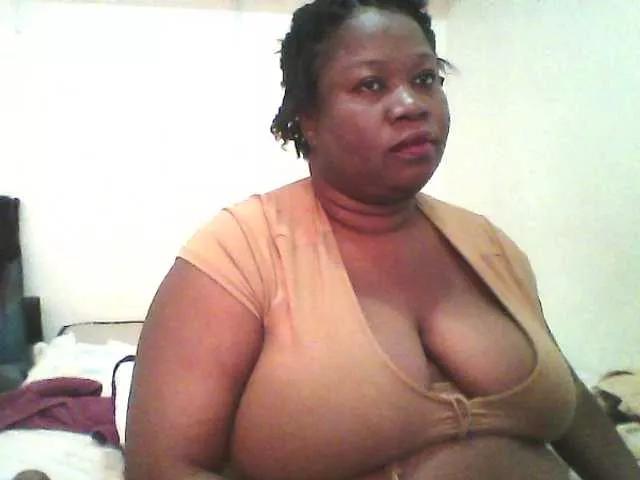 Offline TRUEBELLA on BongaCams