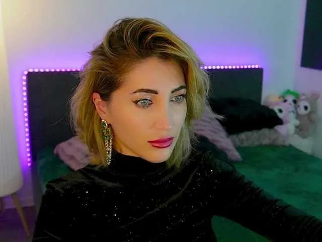 Offline TweetyCream on BongaCams