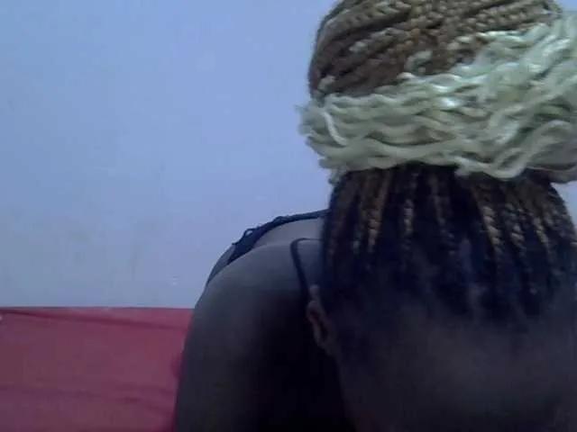 Offline Twinkletia on BongaCams