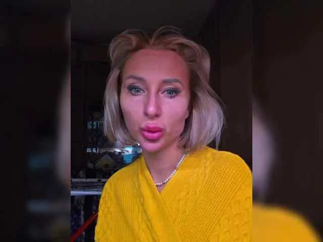 Valeriah on BongaCams