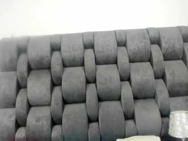 Offline vauroracooper on BongaCams