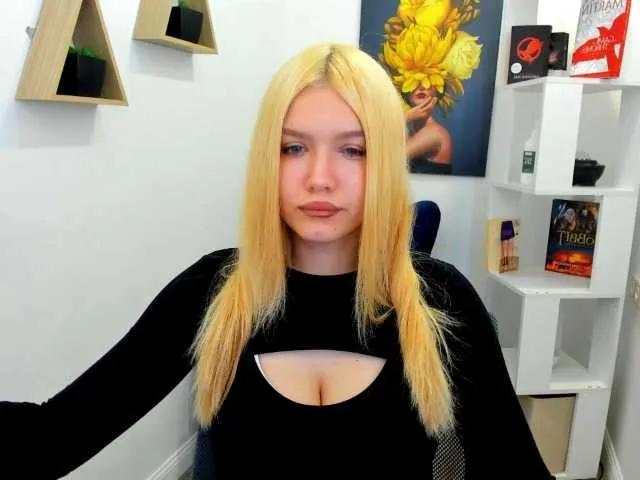 Offline Velvetsky on BongaCams