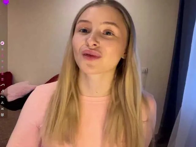 Offline VictoriaMist on BongaCams