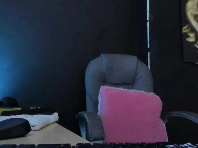 Offline viktoria-davis on BongaCams