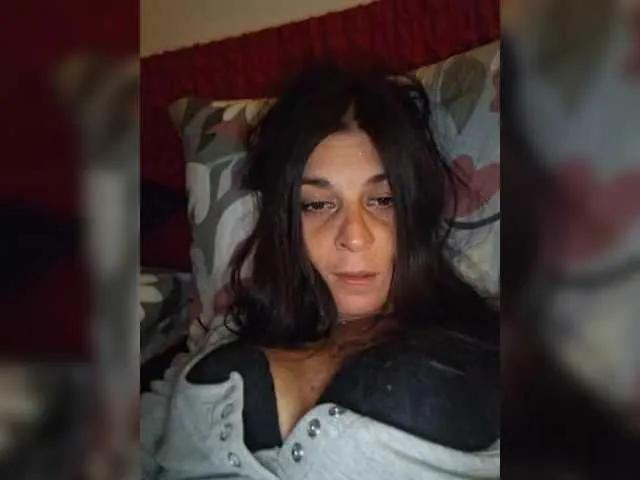 Offline Viola18 on BongaCams