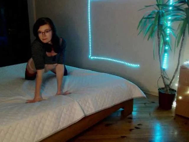 Offline VioricaRoss on BongaCams