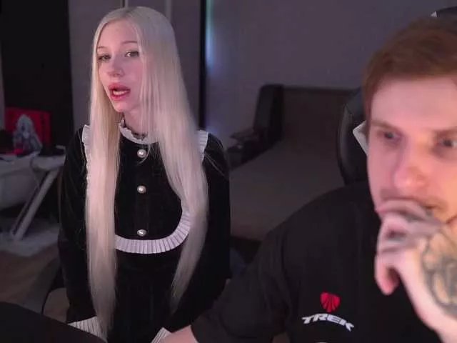 Offline WARTHUNDER on BongaCams