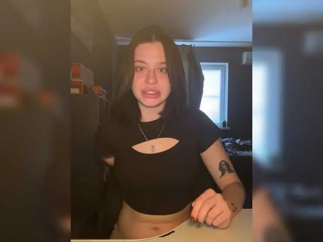 Offline wowitsbarb1e on BongaCams