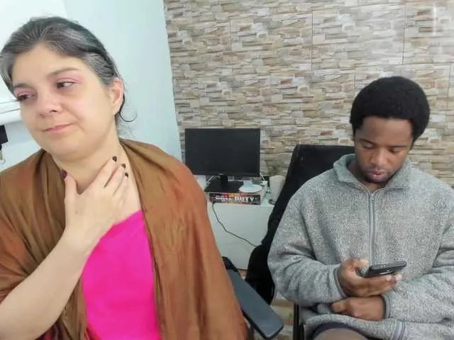 Offline Yin-yanghot on BongaCams