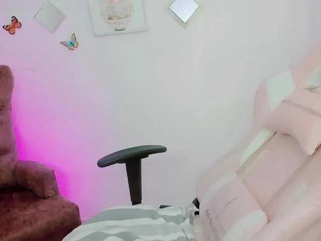 ZooeyBelair on BongaCams 