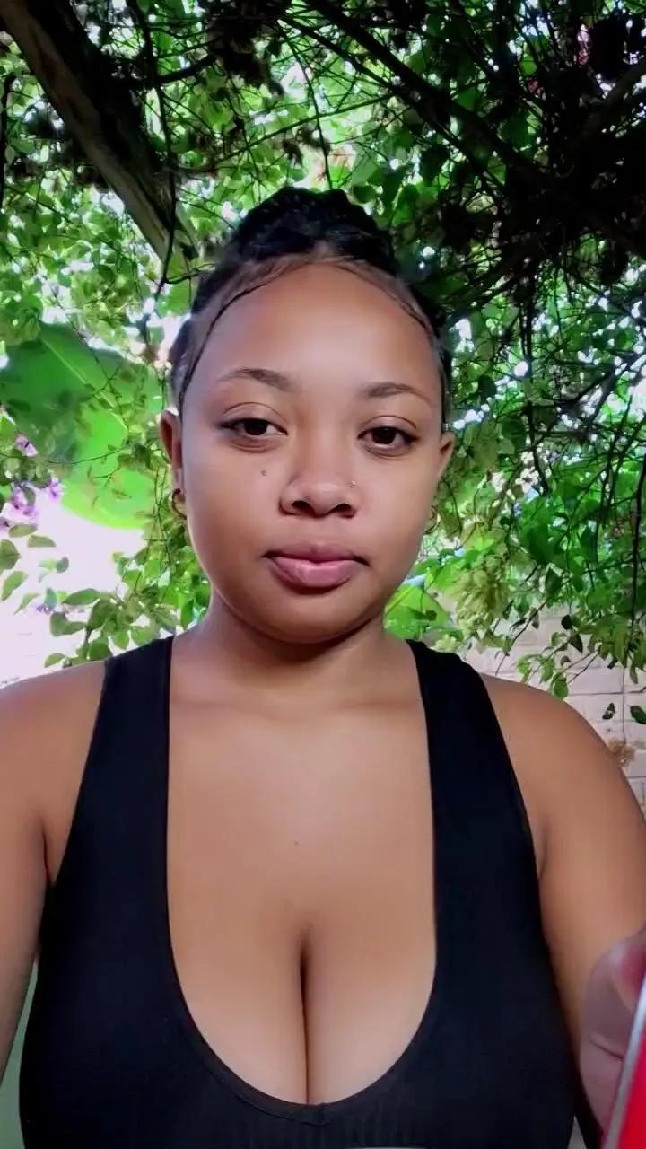 AudiaFrenchy on Cam4