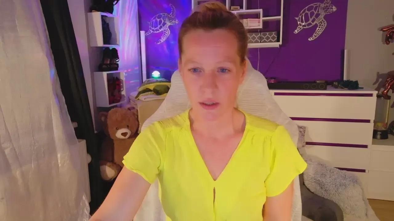 BlueEye_Girl on Cam4