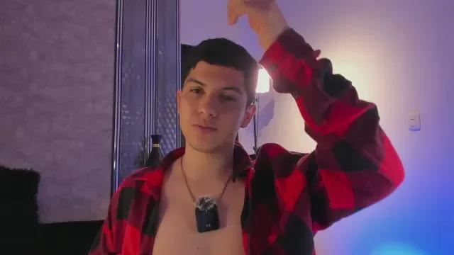 Freechat Brat__ on Cam4