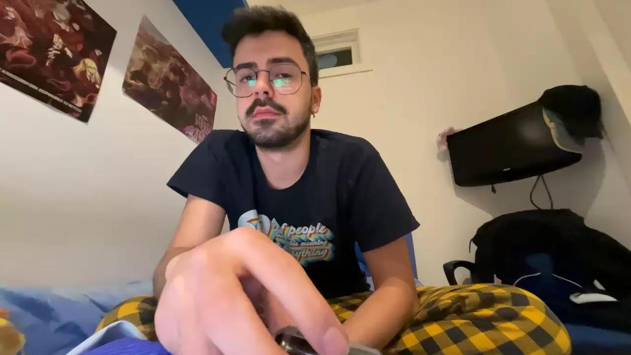 Offline DiEndo31 on Cam4