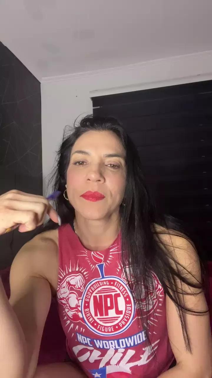 Offline Kattefit on Cam4