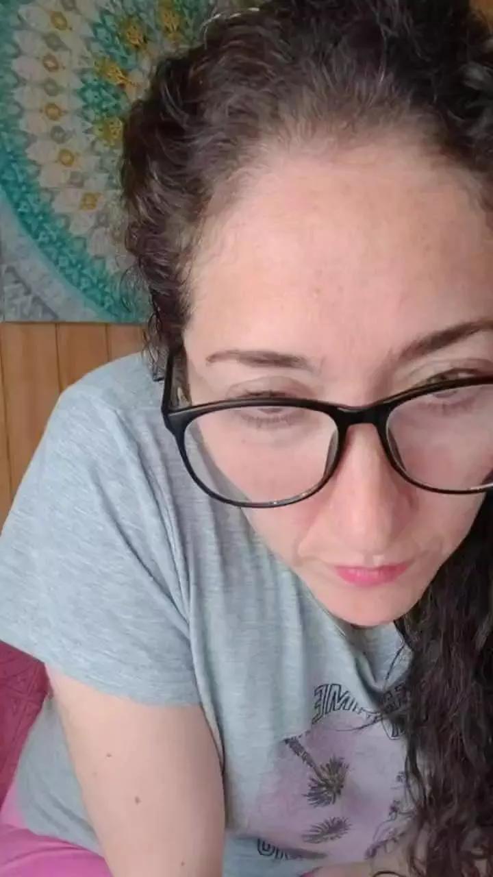 Offline Sweetdelight69 on Cam4