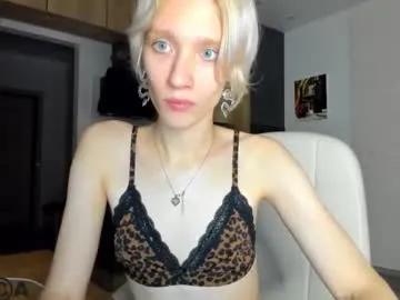 Group _alice_kitty on Chaturbate