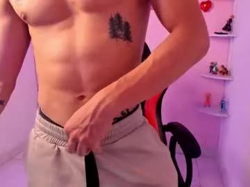 akazaboy on Chaturbate 