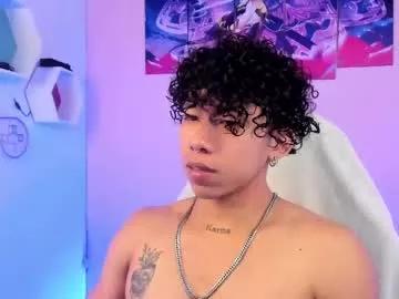 akazaboy on Chaturbate 