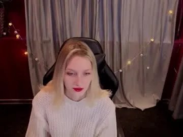 akiro_kim — GOAL: lick lips [10 tokens remaining] Welcome to my room! #feet #blonde #cei #18 #sph