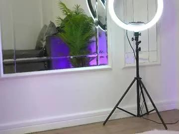 Freechat alexxiskye on Chaturbate