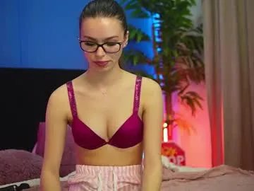 Freechat alexxisrae on Chaturbate