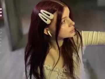 Freechat ambershoney on Chaturbate