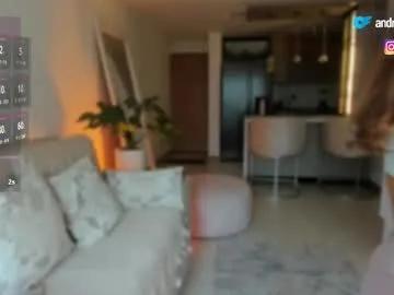 Freechat andreathomson on Chaturbate