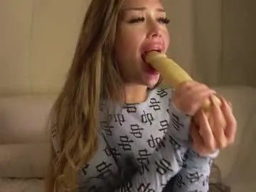 Freechat angelbengs on Chaturbate