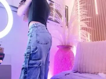 Freechat arianasantana on Chaturbate