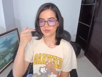 Freechat ariel_pinkdiamond on Chaturbate