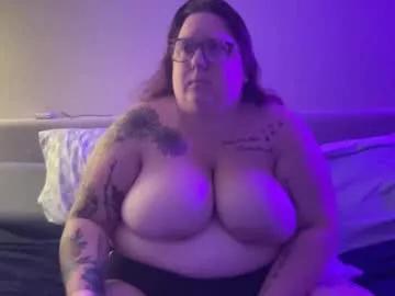 Freechat brookenicole3 on Chaturbate