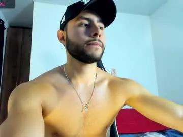 Private bryan_oficials on Chaturbate