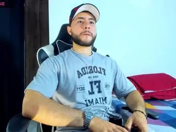 Private bryan_oficials on Chaturbate