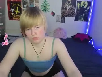 cattie_w_ — GOAL: Tease my top [39 tokens remaining] Welcome to my room! #nonude #blonde #young #new #feet