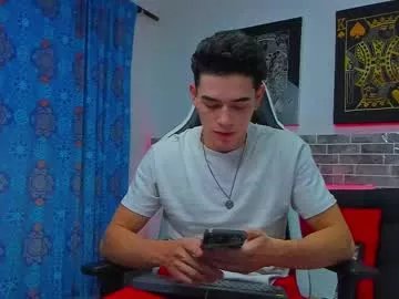 Freechat chepe_fit on Chaturbate