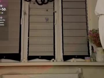 Freechat cherrypepperkiss on Chaturbate