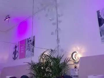 Freechat chloeferreira on Chaturbate