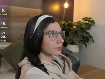 cloee20_ — GOAL: Blowjob + saliva and spit my tits [190 tokens remaining] Im sexy and cute girl, have fun  #glasses #smalltits #lovense #braces #18