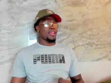 Freechat compton_01 on Chaturbate